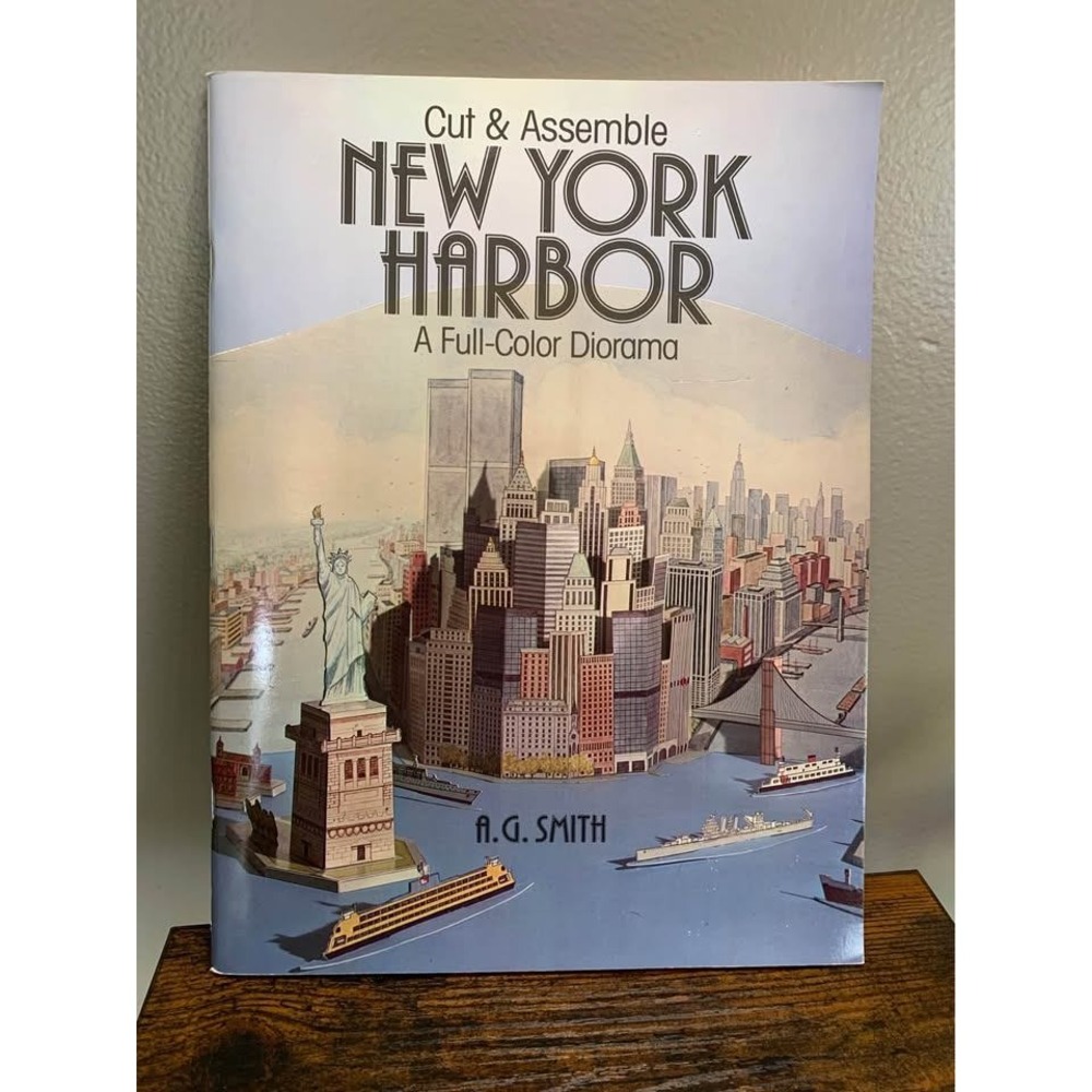 Paper model kit titled "Cut & Assemble New York Harbor: A‎ Full-Color Diorama